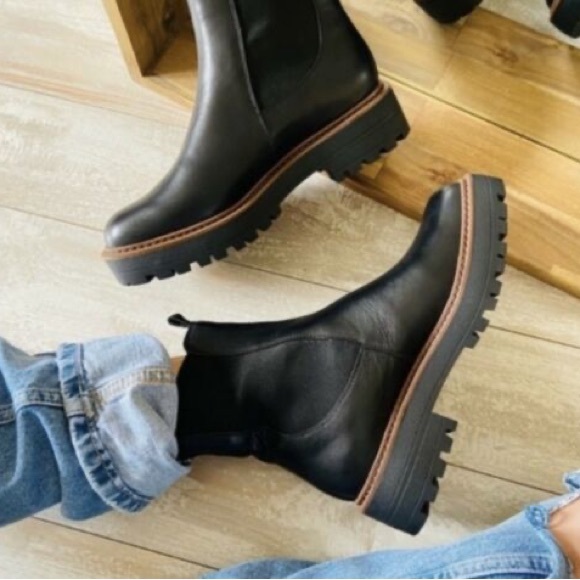 NEW CASLON Miller Water Resistant Chelsea Boot Black Size 7 7.5 8 11 12 - Picture 1 of 4
